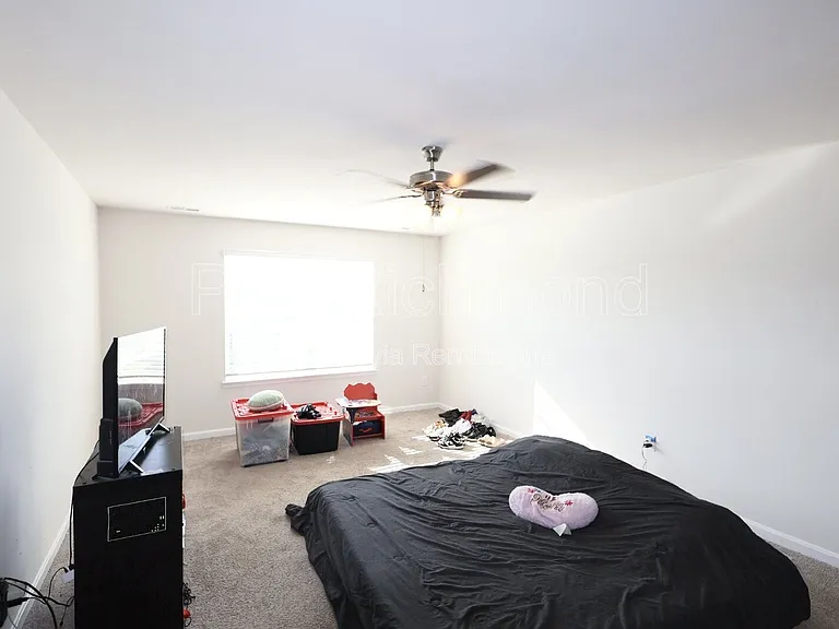 7001 Batten Ct — Photo 16