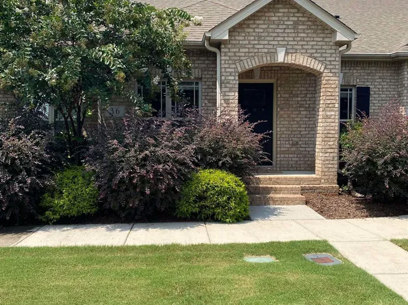 36 Cypress Point Dr, Huntsville, AL 35824
