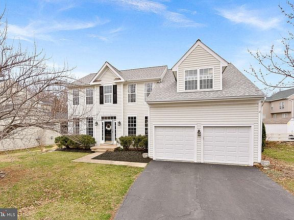 2nd image of 35812 Park Heights Cir