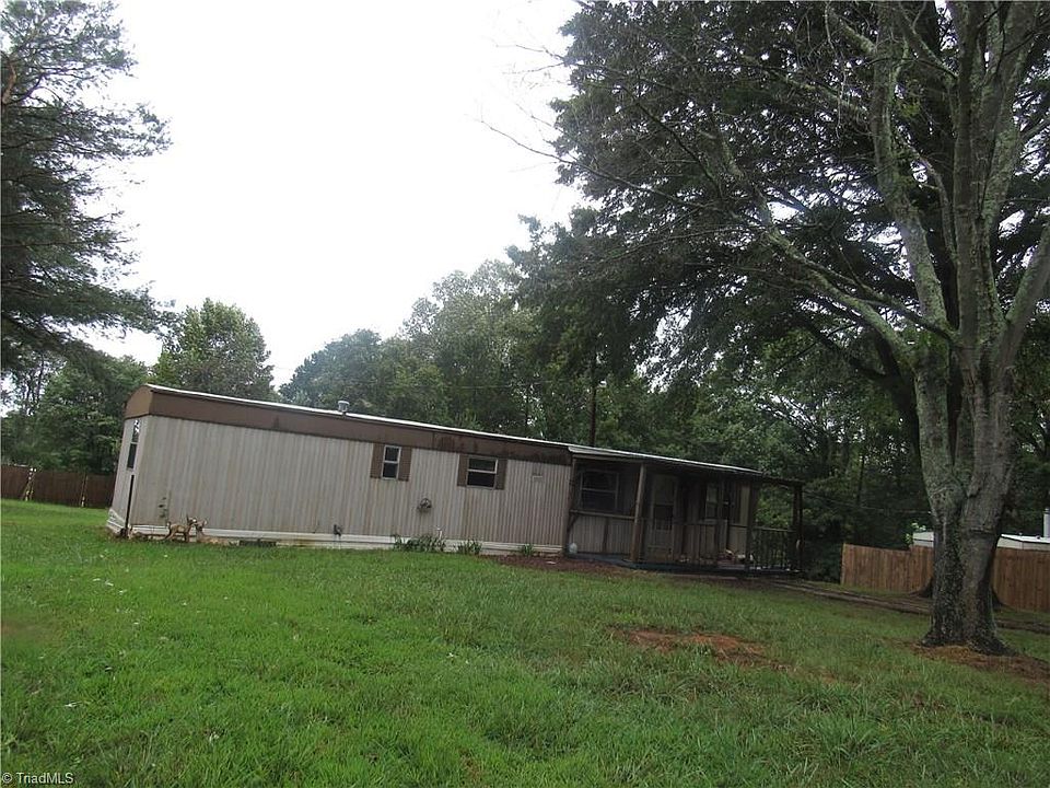 2nd image of 209 Wess Wall Rd