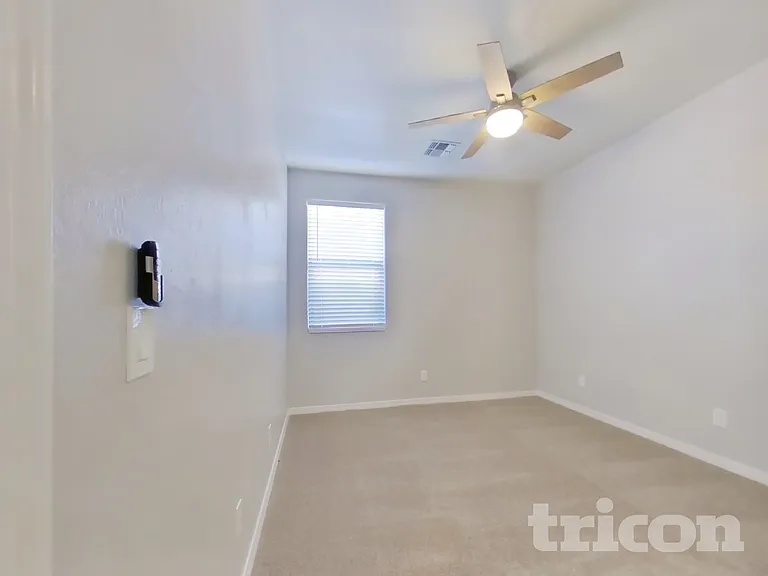 17220 W Lundberg St — Photo 7