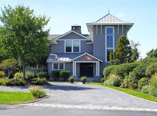 38 Carnegie Heights Dr, Portsmouth, RI 02871
