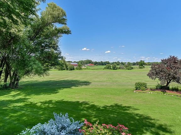 2nd image of 4207 Royal Fox Dr