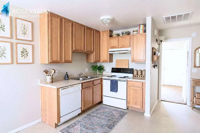 8281 W Sandy Ln #3 — Photo 4