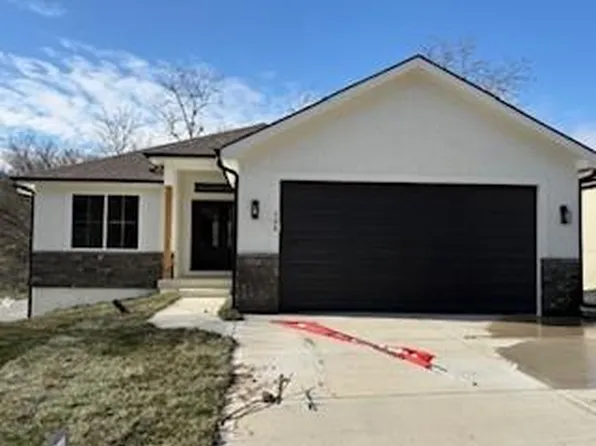 308 N 4th St, Platte City, MO 64079