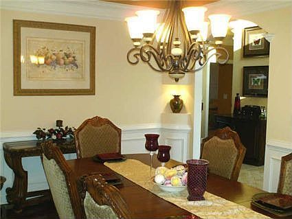 Dining Room seats 12-16