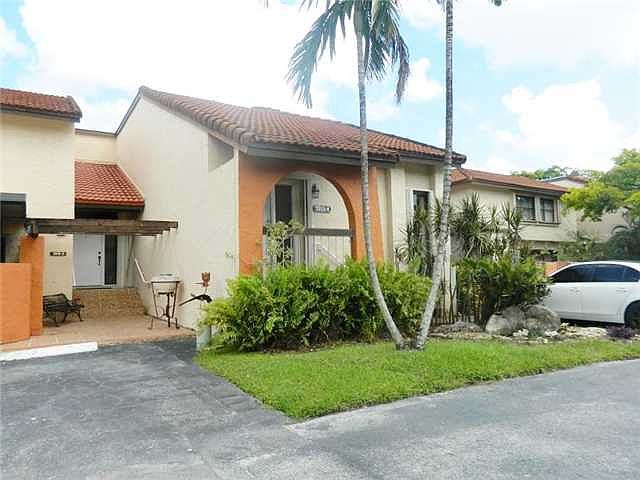 1st image of 9915 NW 9th St Cir APT 4