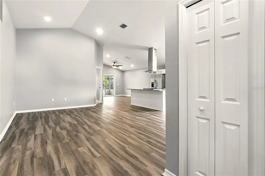 3 bed, 2.0 bath, 1559 sqft, $1,850 — Photo 4