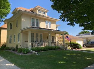 208 Spruce St NW, Elkader, IA 52043