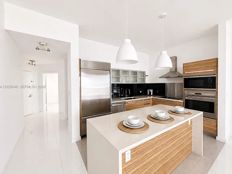 2020 N Bayshore Dr #2909 — Photo 14