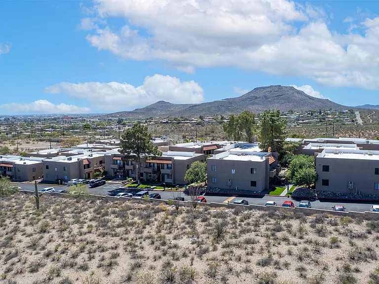 La Lomita — Photo 48