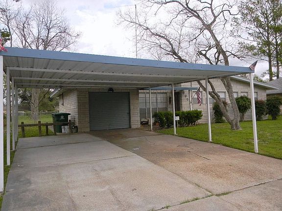 3rd image of 6922 Cole Creek Dr