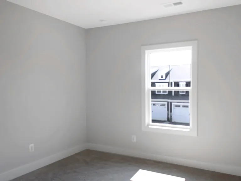 1629 Koch Ct — Photo 18