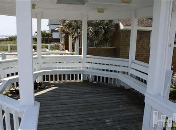 4th image of 225 Sealane Way