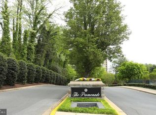 5225 Pooks Hill Rd APT 828N, Bethesda, MD 20814