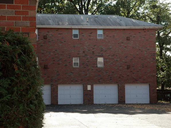 Rose Garden, 190 Main St #407-1, Hackensack, NJ 07601