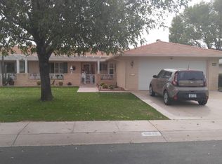 9613 W Greenhurst Dr, Sun City, AZ 85351