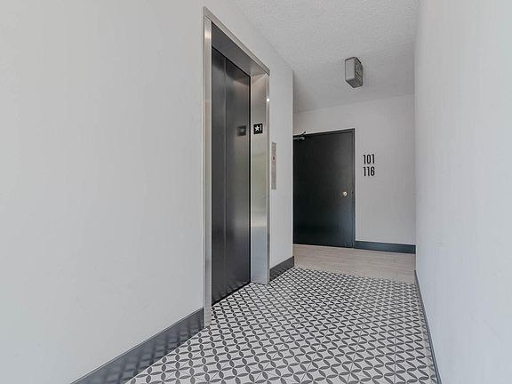 5th image of 8011 Romaine St