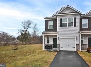 854 Peaceful Ln, Pennsburg, PA 18073