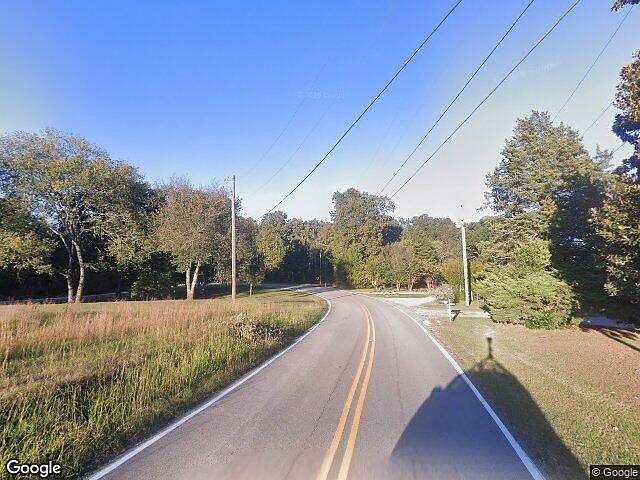 Exterior Neighborhood (street photo)
