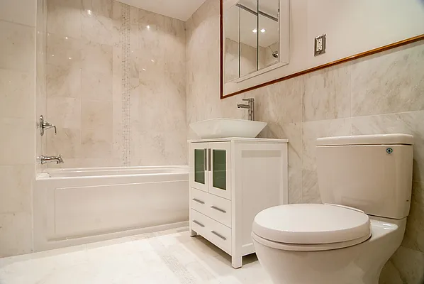 Rented by WAM Partners - William Moses Co. | media 27