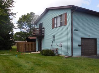 1590 Burton Ct APT A, Aurora, IL 60505