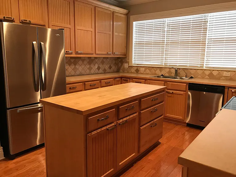 6886 Young Farm Ave — Photo 10