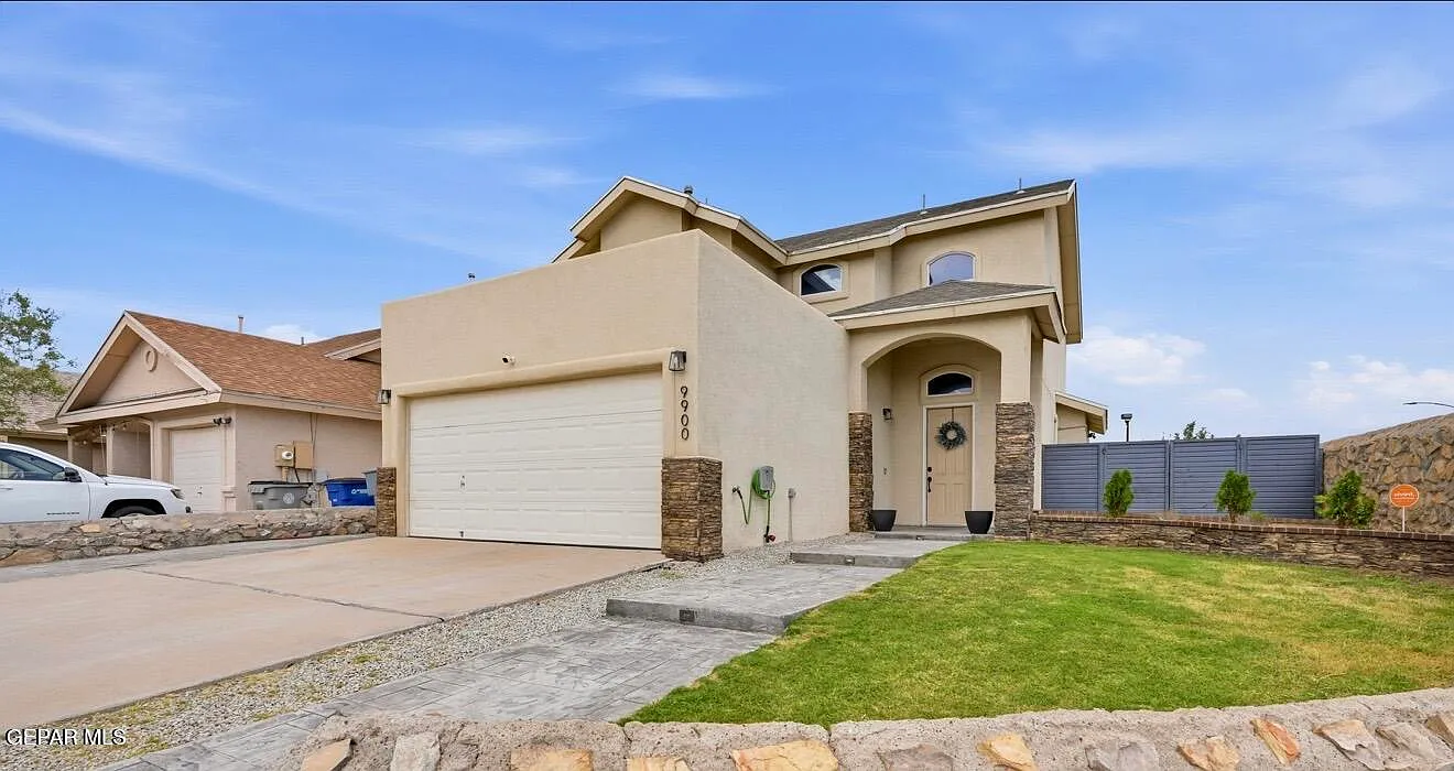 3 bed, 2.5 bath, 1694 sqft, $1,900 — Photo 2
