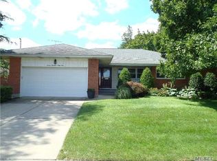 741 The Plain Rd, Westbury, NY 11590