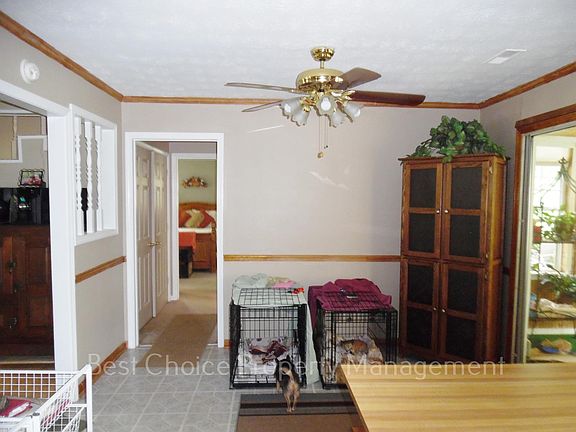 3rd image of 210 Woodfield Dr