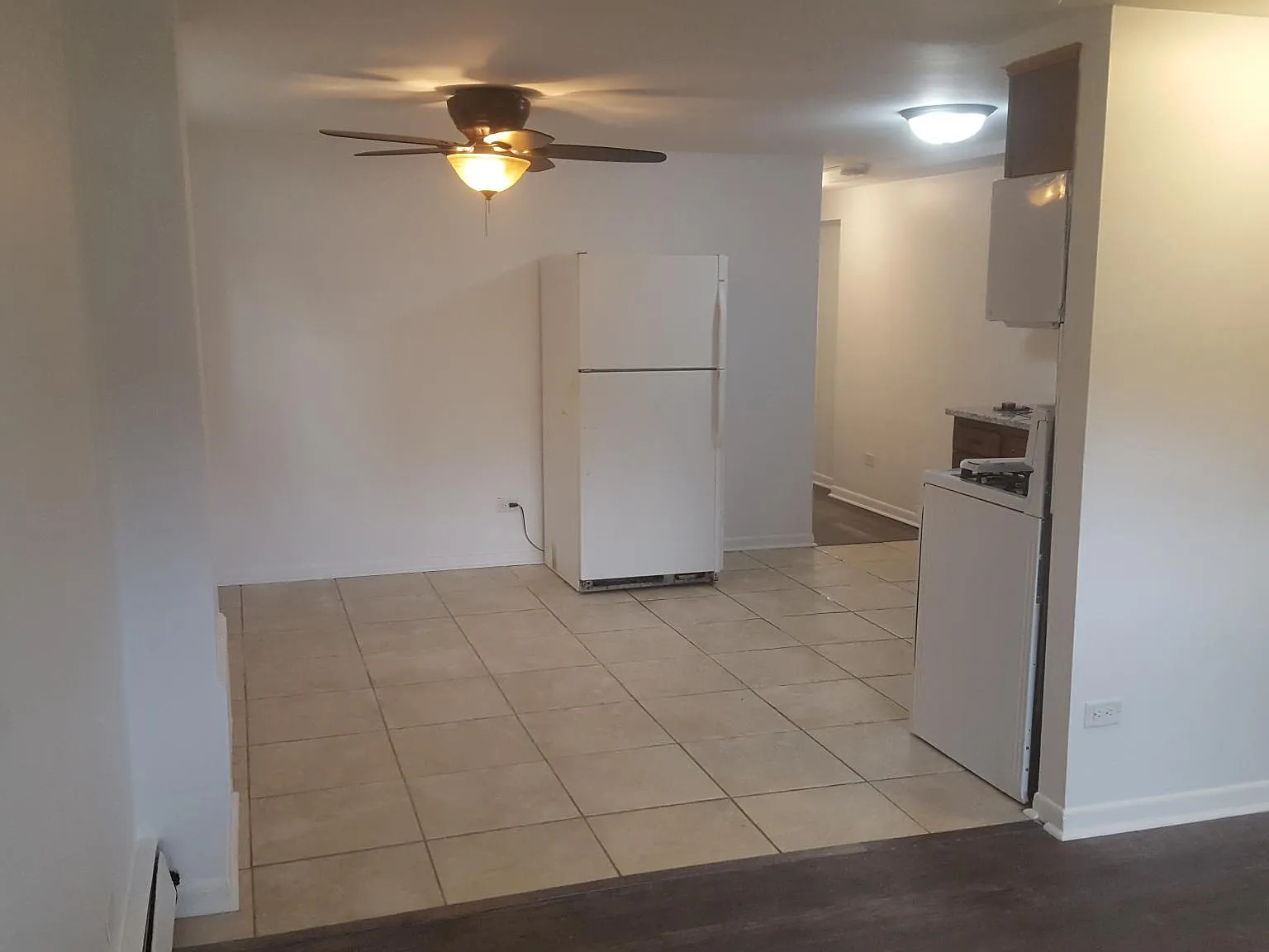 10405 Moody Avenue — Photo 2