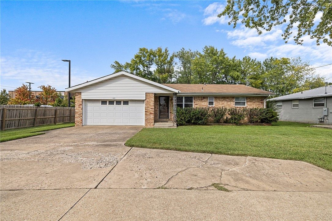 105 SE 14th St, Bentonville, AR 72712 MLS 1259370 Zillow