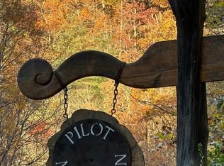 0 Parachute Rdg, Glenville, NC 28736