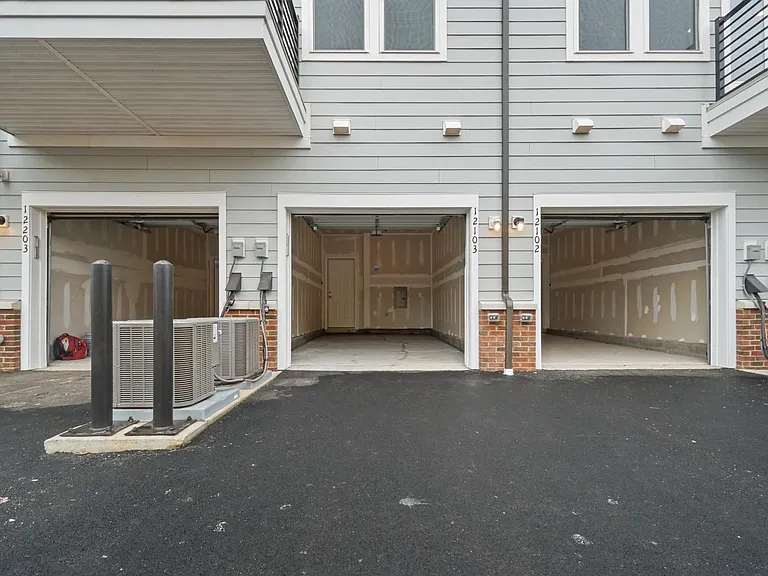 8 Jessica Ln #12103 — Photo 23