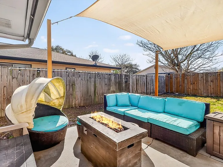 1749 S Dawn Breeze Dr — Photo 30