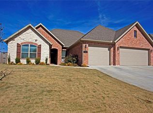 1924 Sicily Ave, Lowell, AR 72745