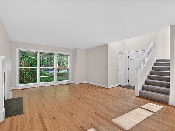 4th image of 114 Channing Ln