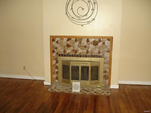 2nd image of 6913 Roland Blvd