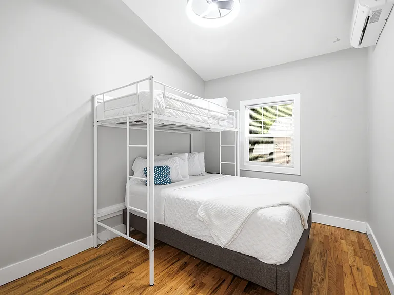 15775 Lakeshore Rd #2 — Photo 31