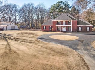 675 Cotton Creek Dr, Collierville, TN 38017