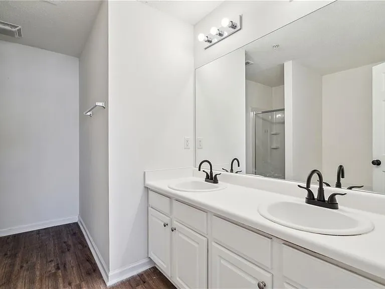 520 Dragonfly Ct — Photo 16