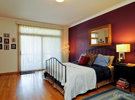 5th image of 628 W Wrightwood Ave APT 2E