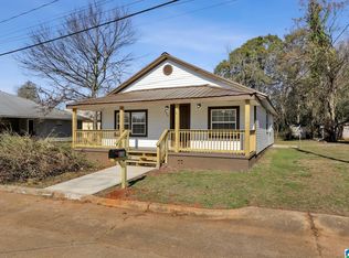 606 W Pine St, Sylacauga, AL 35150