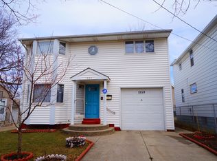 1559 Winchester, Lakewood, OH