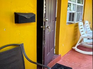 129 SE 5th St #1, Hallandale, FL 33009