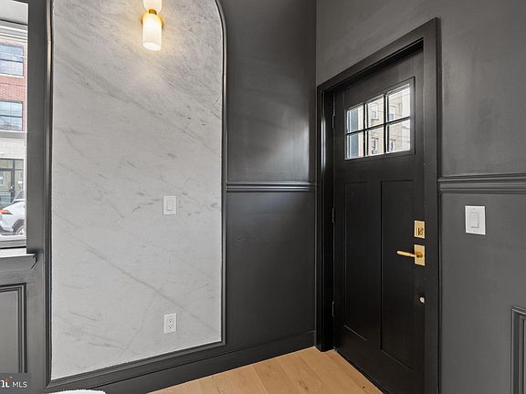 2nd image of 643 Moore St