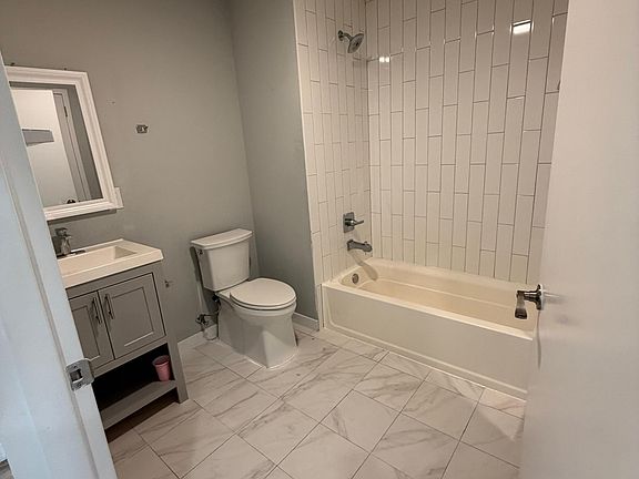 3rd image of 114 Warren St