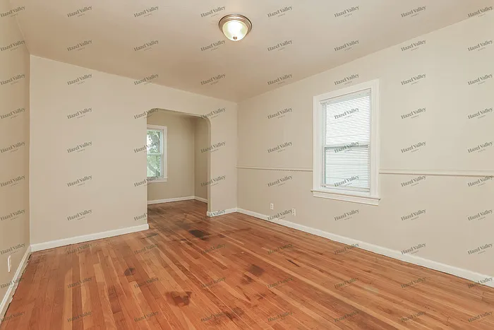 1350 Ohmer Ave — Photo 7