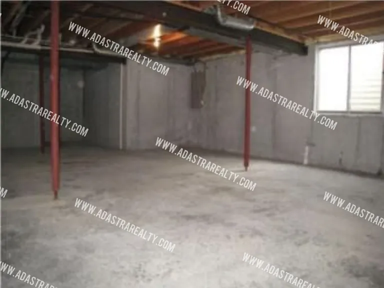 306 N 9th St #D — Photo 18