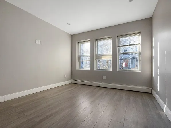 2310 Cambreleng Ave, Bronx, NY 10458